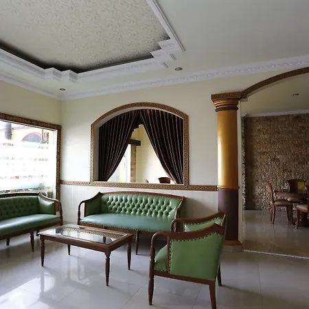 Hotel Reddoorz Near Ambarukmo Plaza 3